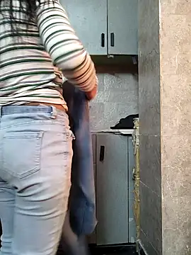 Snapshot of Sarita_7 chatting on 01-28-25, 09:51 Sarita 7 online show from 01-28-25, 09:51