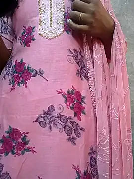 Snapshot of Sarita_7 chatting on 01-29-25, 03:54 Sarita 7 online show from 01-29-25, 03:54