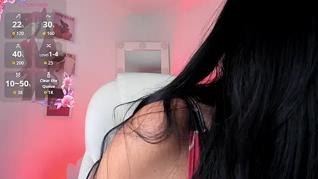 Snapshot of JulietaBomGV chatting on 06-27-26, 06:07 JulietaBomGV online show from 06-27-26, 06:07