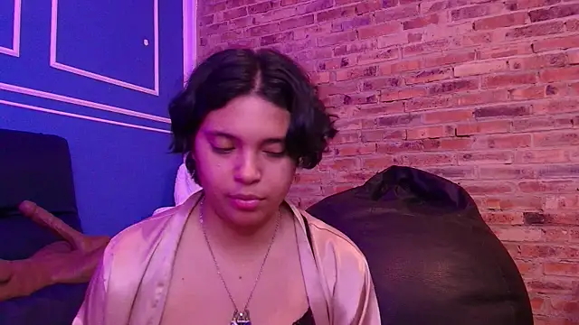 Emmapark  online show from 12-19-25, 06:37