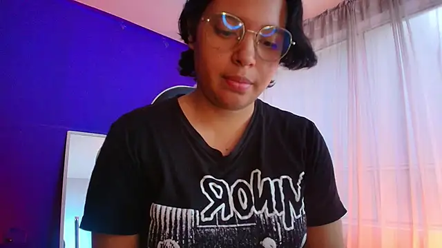 Emmapark  online show from 01-31-26, 07:23