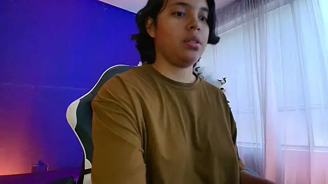 Emmapark  online show from 03-15-26, 06:36