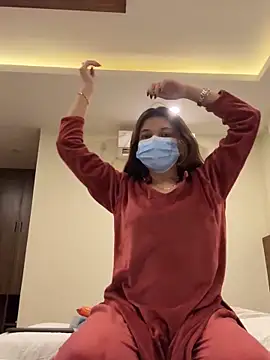 Snapshot of Jen_jennyy1 chatting on 12-22-24, 06:04 Jen jennyy1 online show from 12-22-24, 06:04