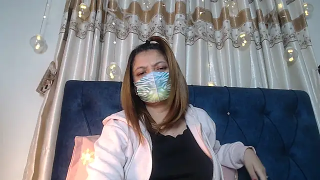 Snapshot of Jen_jennyy1 chatting on 01-21-25, 07:50 Jen jennyy1 online show from 01-21-25, 07:50