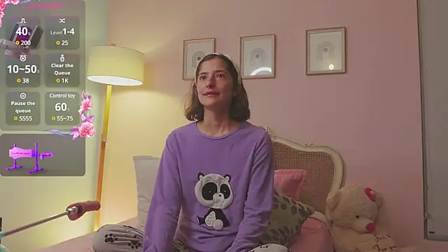 KittyAna online show from 02-25-25, 02:14