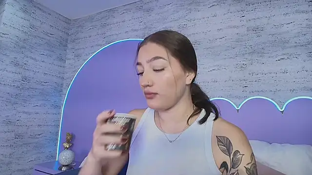 Giaa Ross online show from 04-04-26, 09:07