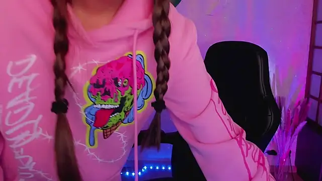 Lina Brownie online show from 01-06-25, 02:04