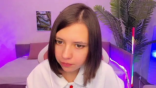 Lina Brownie online show from 02-11-25, 04:55