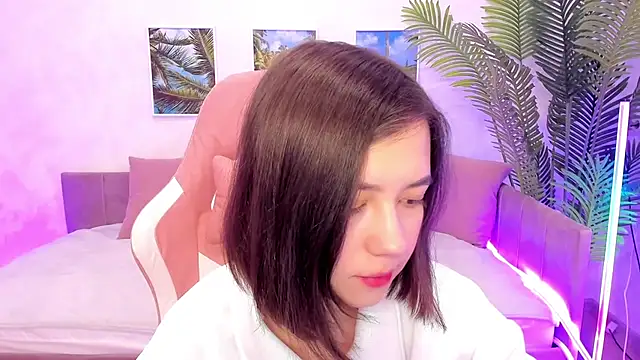 Lina Brownie online show from 02-18-25, 01:54