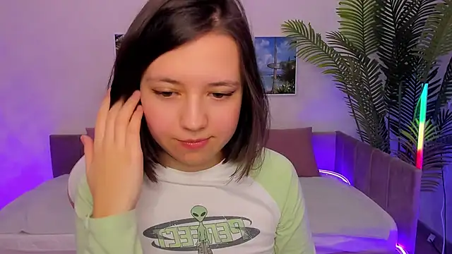 Lina Brownie online show from 02-22-25, 07:56