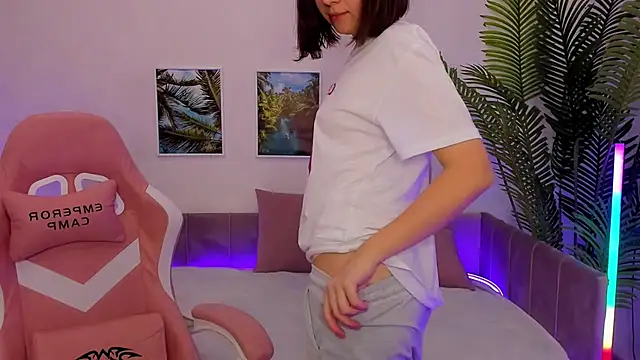 Lina Brownie online show from 03-03-25, 04:58