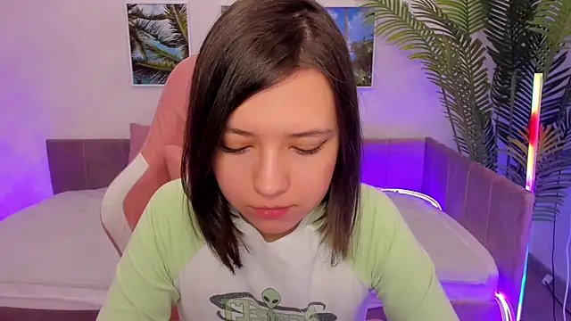 Lina Brownie online show from 03-06-25, 05:03