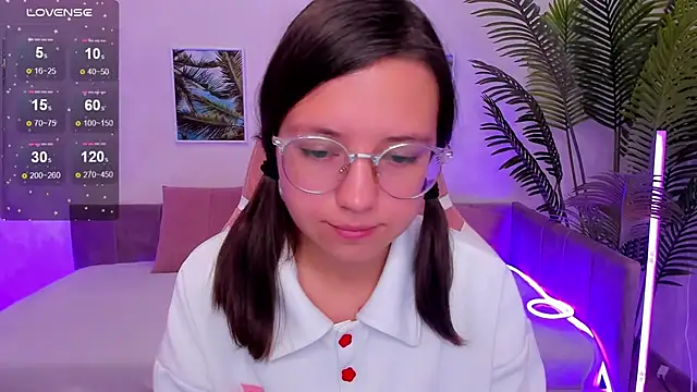 Lina Brownie online show from 10-06-25, 02:31