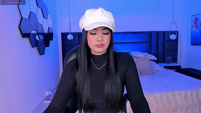 Snapshot of AlyssaDean chatting on 02-08-25, 11:55 AlyssaDean online show from 02-08-25, 11:55