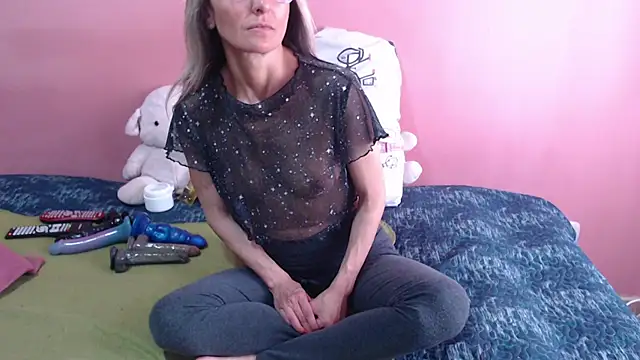 Susanlover online show from 10-07-25, 08:39