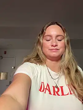 Sophie Raegan online show from 03-17-26, 03:37