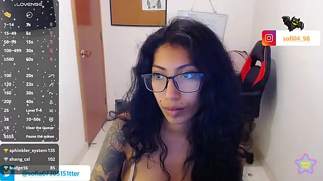 Snapshot of sofia_rosse4 chatting on 05-19-26, 01:56 sofia rosse4 online show from 05-19-26, 01:56