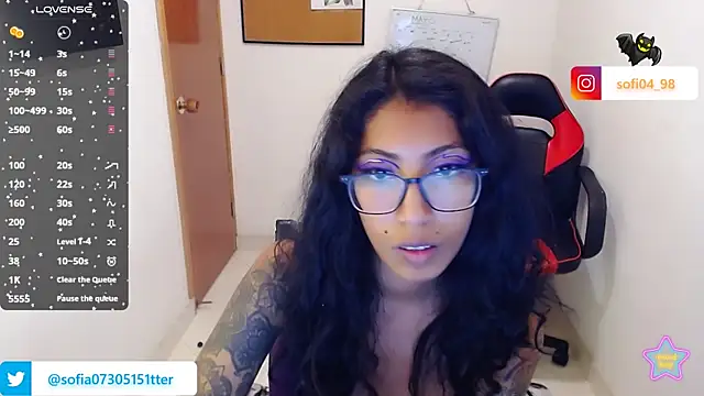 Snapshot of sofia_rosse4 chatting on 05-19-26, 11:44 sofia rosse4 online show from 05-19-26, 11:44