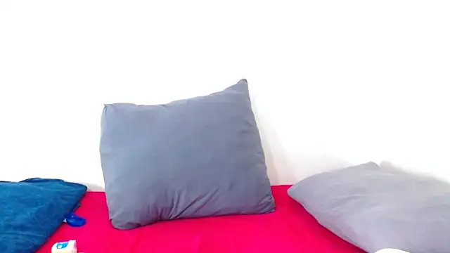 HotSmallTits online show from 12-18-25, 04:24