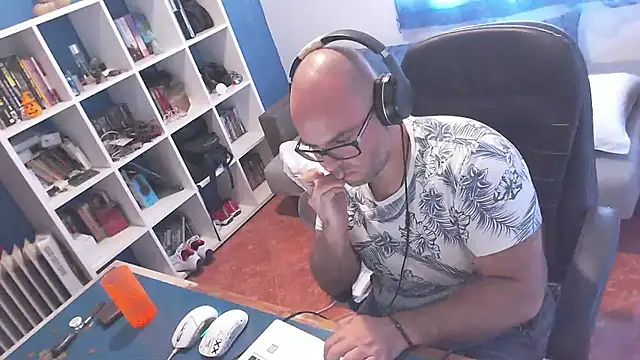 ravingr4d4 online show from 10-10-25, 10:47