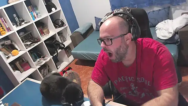 ravingr4d4 online show from 10-23-25, 10:52