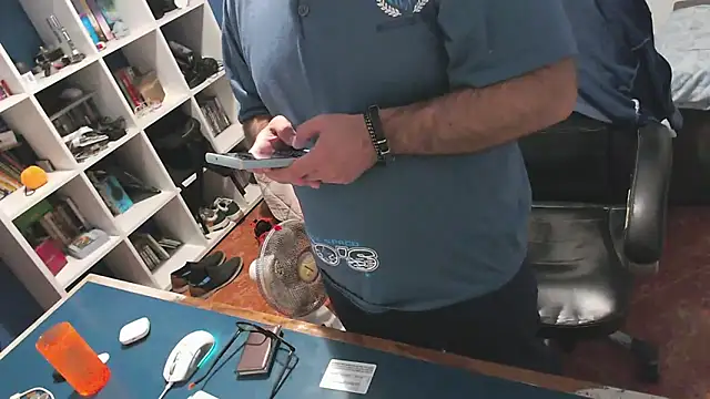 ravingr4d4 online show from 11-08-25, 12:33