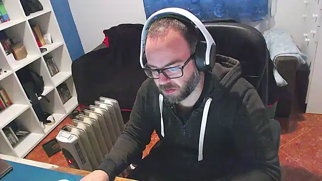 ravingr4d4 online show from 12-16-25, 09:14