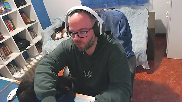 ravingr4d4 online show from 02-12-26, 11:11