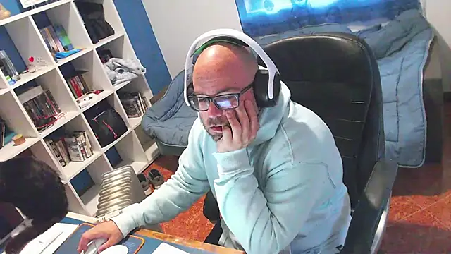 ravingr4d4 online show from 04-13-26, 07:58