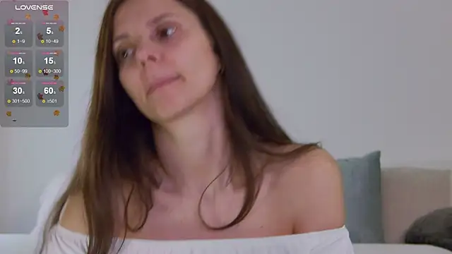 LilyRoselyn online show from 11-08-25, 01:17