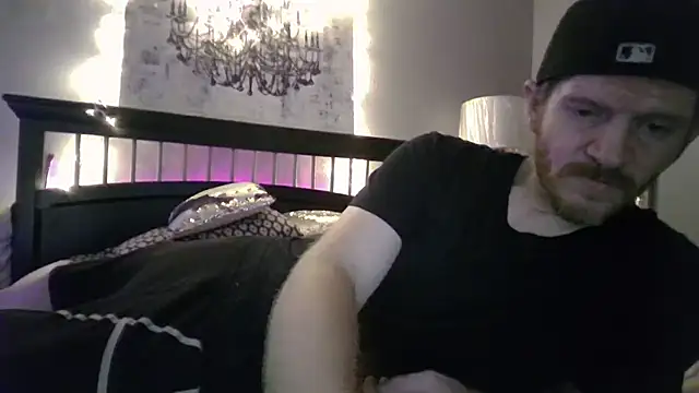 Snapshot of Tylerx9 chatting on 06-24-26, 01:26 Tylerx9 online show from 06-24-26, 01:26