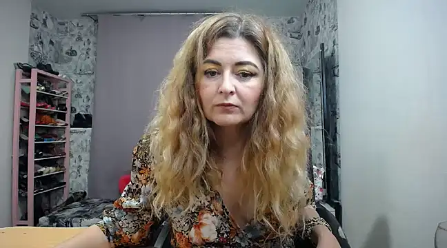 Helen1974 online show from 02-05-25, 10:01