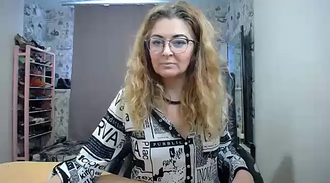 Helen1974 online show from 02-19-25, 07:50