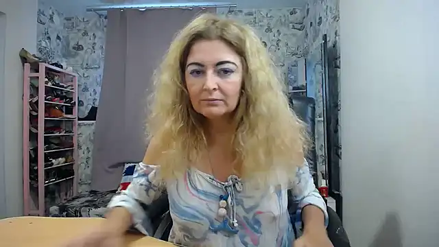 Helen1974 online show from 10-15-25, 09:42