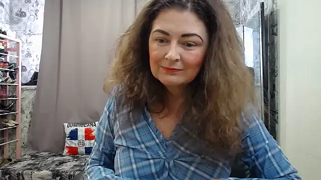 Snapshot of Helen1974 chatting on 05-08-26, 04:29 Helen1974 online show from 05-08-26, 04:29