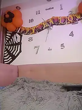 Snapshot of CaroFisher chatting on 10-27-25, 01:59 CaroFisher online show from 10-27-25, 01:59