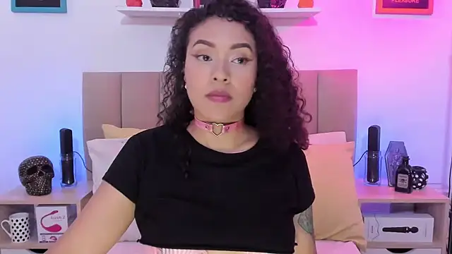 Zoe Gruber online show from 10-30-25, 07:58