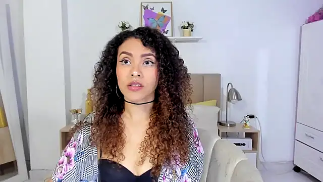 Zoe Gruber online show from 06-20-26, 12:25