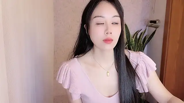 XIAOYU-a online show from 10-15-25, 02:06