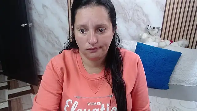 CristialJones  online show from 09-10-25, 01:33