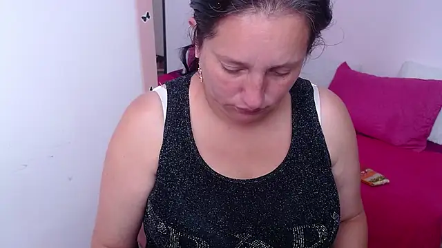 CristialJones  online show from 01-10-26, 02:19