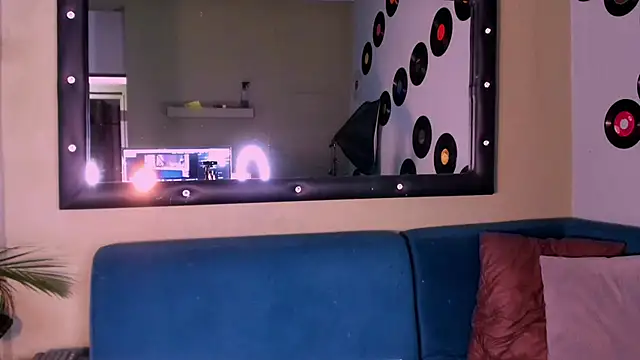 Snapshot of Sussy_Bell01 chatting on 12-03-24, 07:55 Sussy Bell01 online show from 12-03-24, 07:55