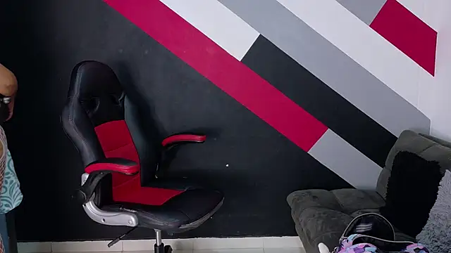 I am yours- online show from 12-22-25, 12:57