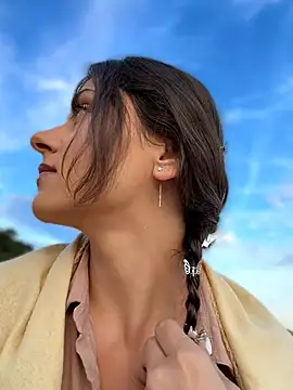 AvaBabyGirl online show from 04-20-26, 05:48