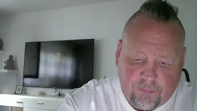 Snapshot of pimmelmann3 chatting on 04-29-26, 05:06 pimmelmann3 online show from 04-29-26, 05:06