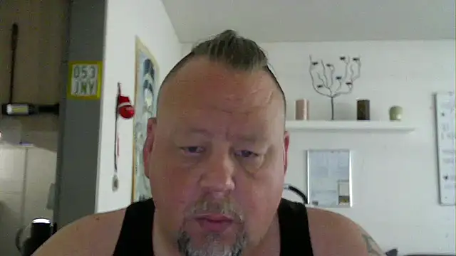 Snapshot of pimmelmann3 chatting on 05-04-26, 07:26 pimmelmann3 online show from 05-04-26, 07:26