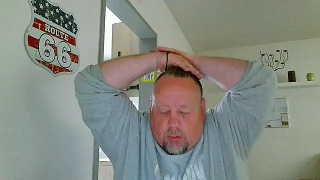 Snapshot of pimmelmann3 chatting on 05-11-26, 08:31 pimmelmann3 online show from 05-11-26, 08:31