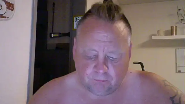Snapshot of pimmelmann3 chatting on 06-16-26, 08:44 pimmelmann3 online show from 06-16-26, 08:44
