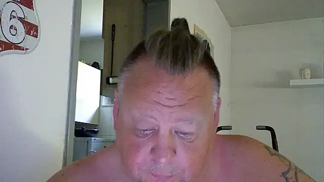 Snapshot of pimmelmann3 chatting on 06-20-26, 10:29 pimmelmann3 online show from 06-20-26, 10:29