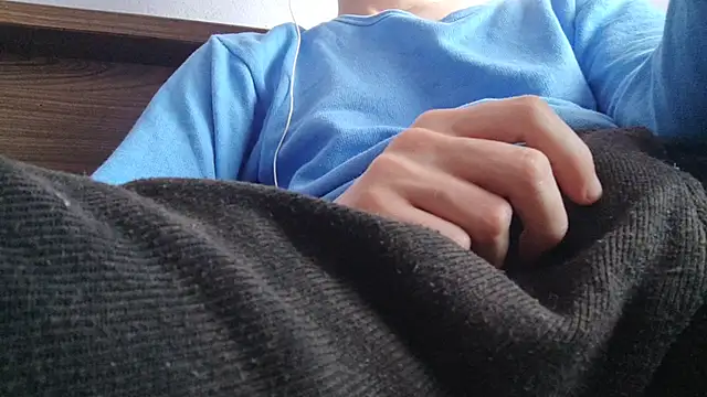  Hocthus  online show from 03-09-25, 09:57